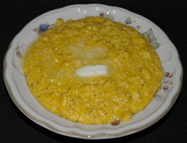 Julia’s Pantry Yellow Grits Southern Style, 12 Ounce