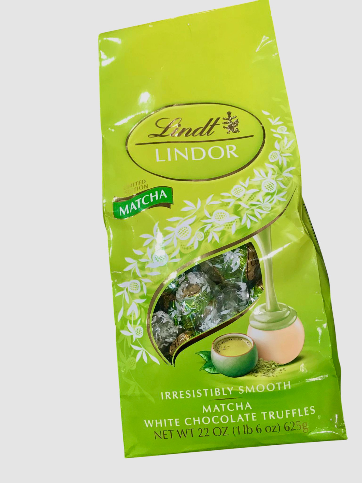 *COSTCO SiZe* Lindt Lindor 22 oz MATCHA White Chocolate Truffles ** BB 5/2026 **