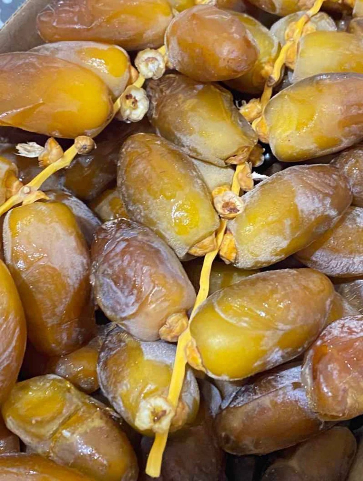 Premium Biskra Deglet Nour Dates – Fresh & Natural – Fast Shipping 500 G