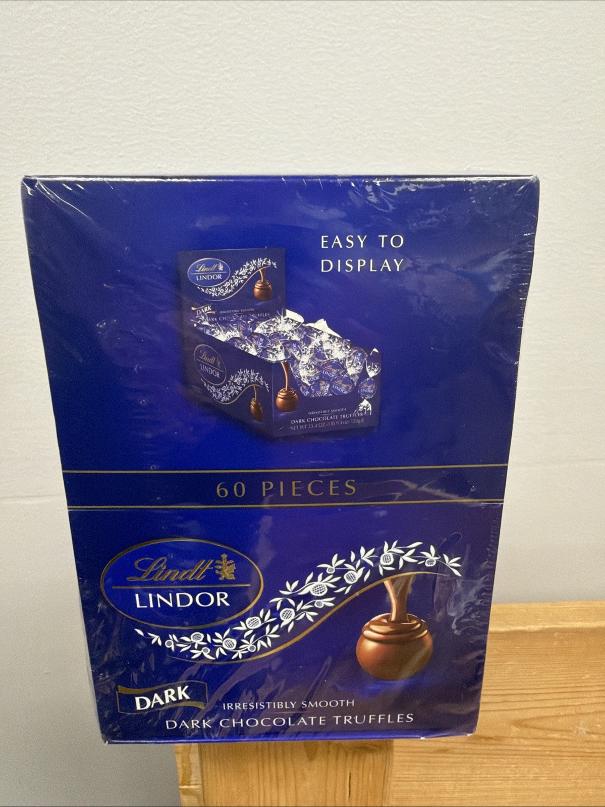 Lindt LINDOR Dark Chocolate Truffles Dark Chocolate with Smooth Melting