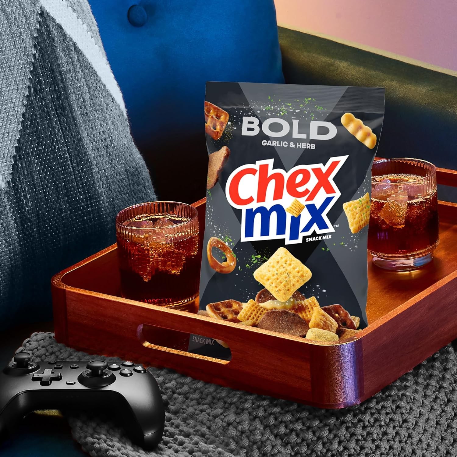 Chex Mix Bold Party Blend Savory Snack Mix, Family Size, 13.5 Oz