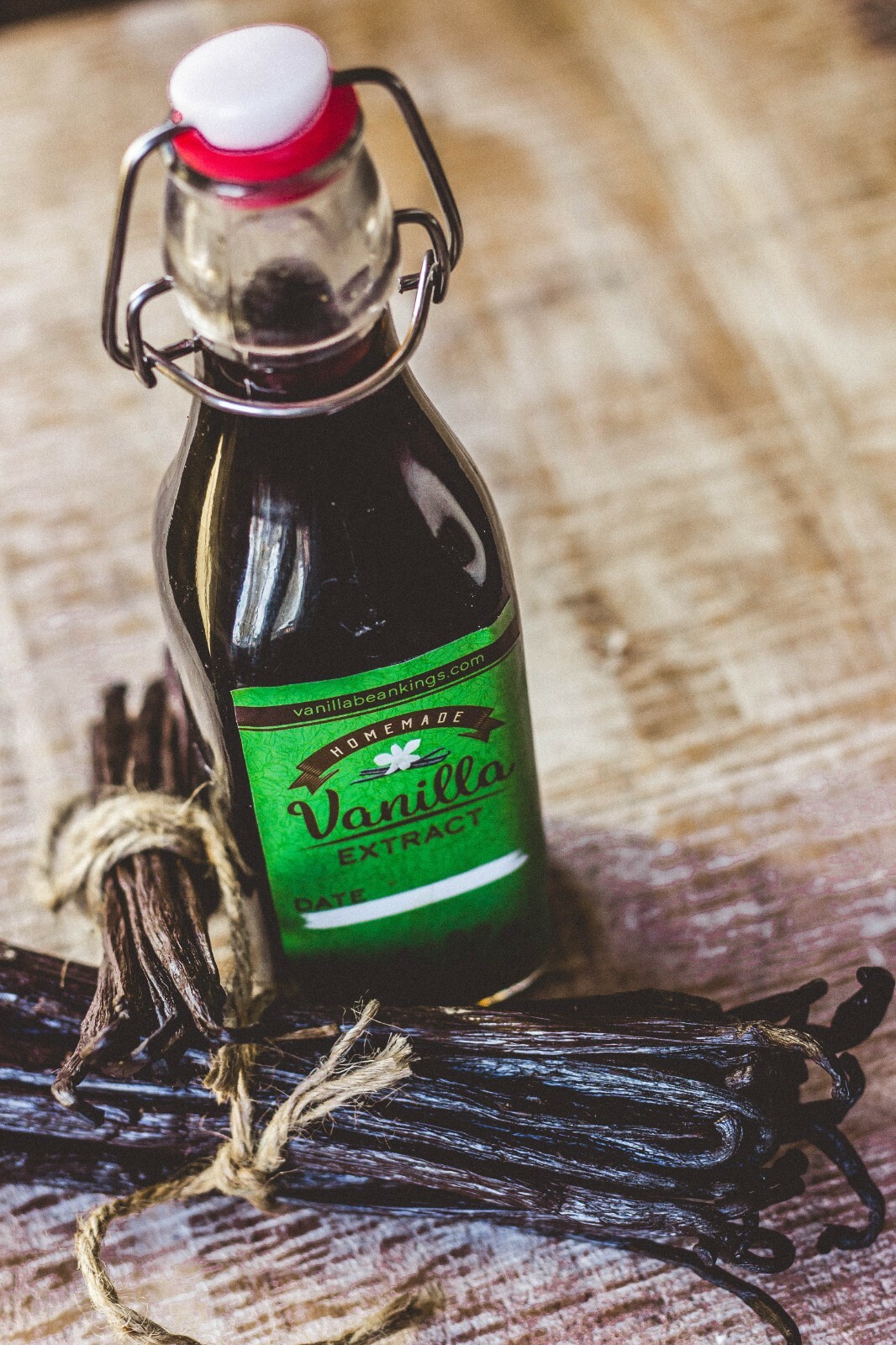25 ORGANIC Madagascar Gourmet Vanilla Beans Grade A, Whole Beans for Baking