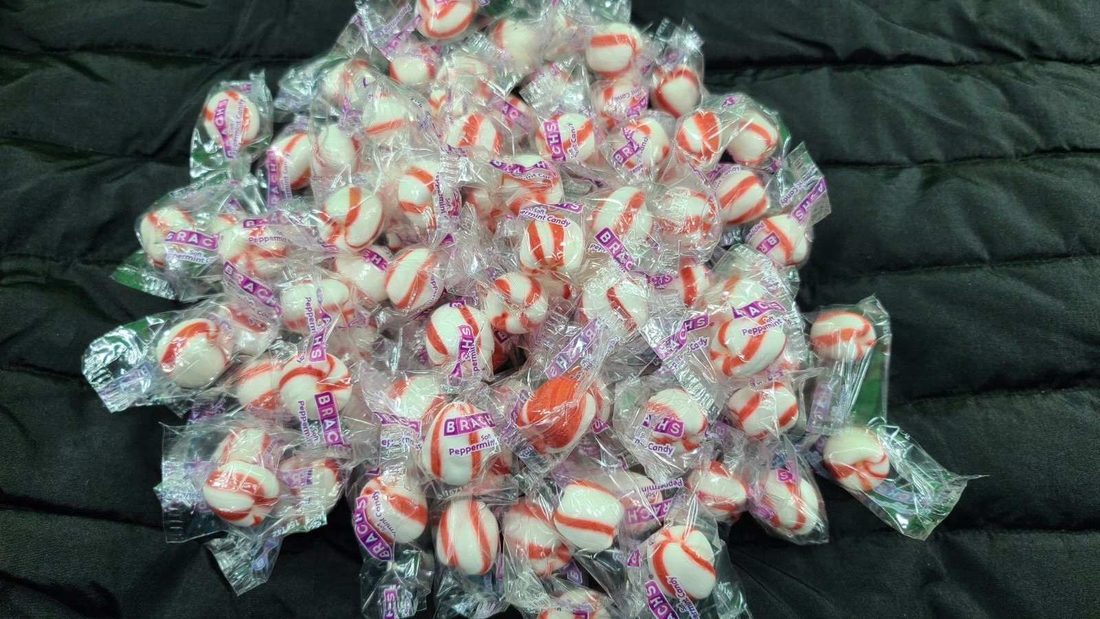 Bob’s Sweet Stripes 8oz ~ soft mint Bobs candy peppermint ~ Half Pound Sweets