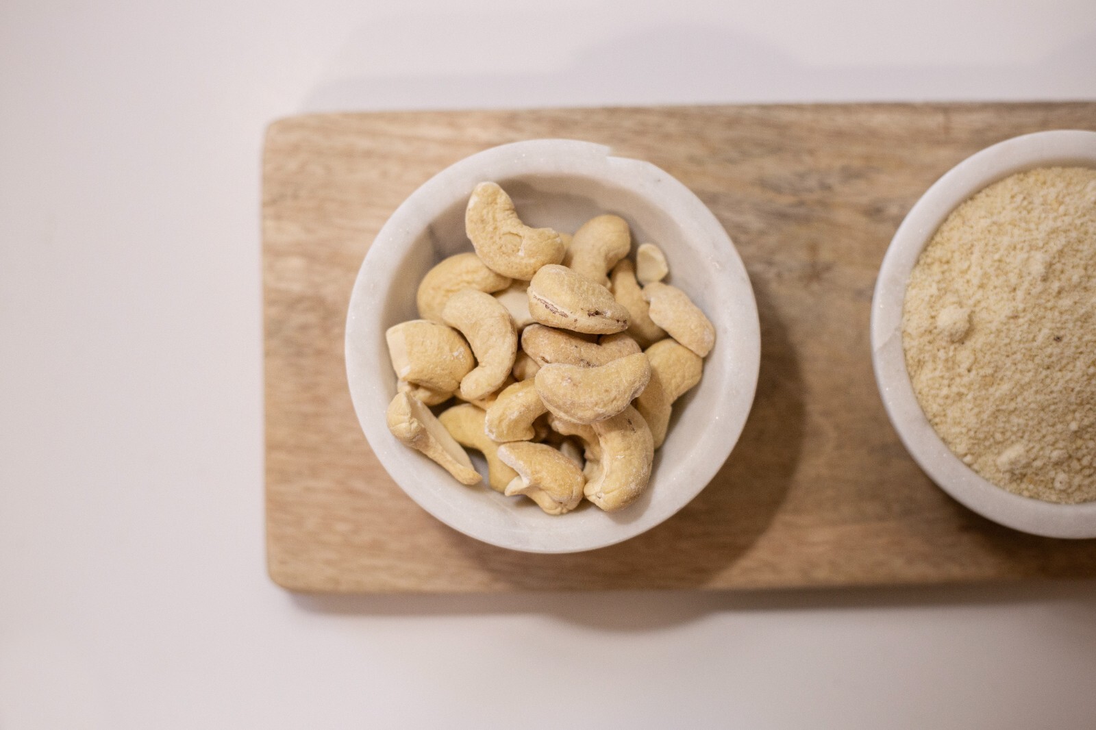 RAW ORGANIC CASHEW WHOLES -5 LB by beyond (Organic, Non-GMO, Fairtrade,