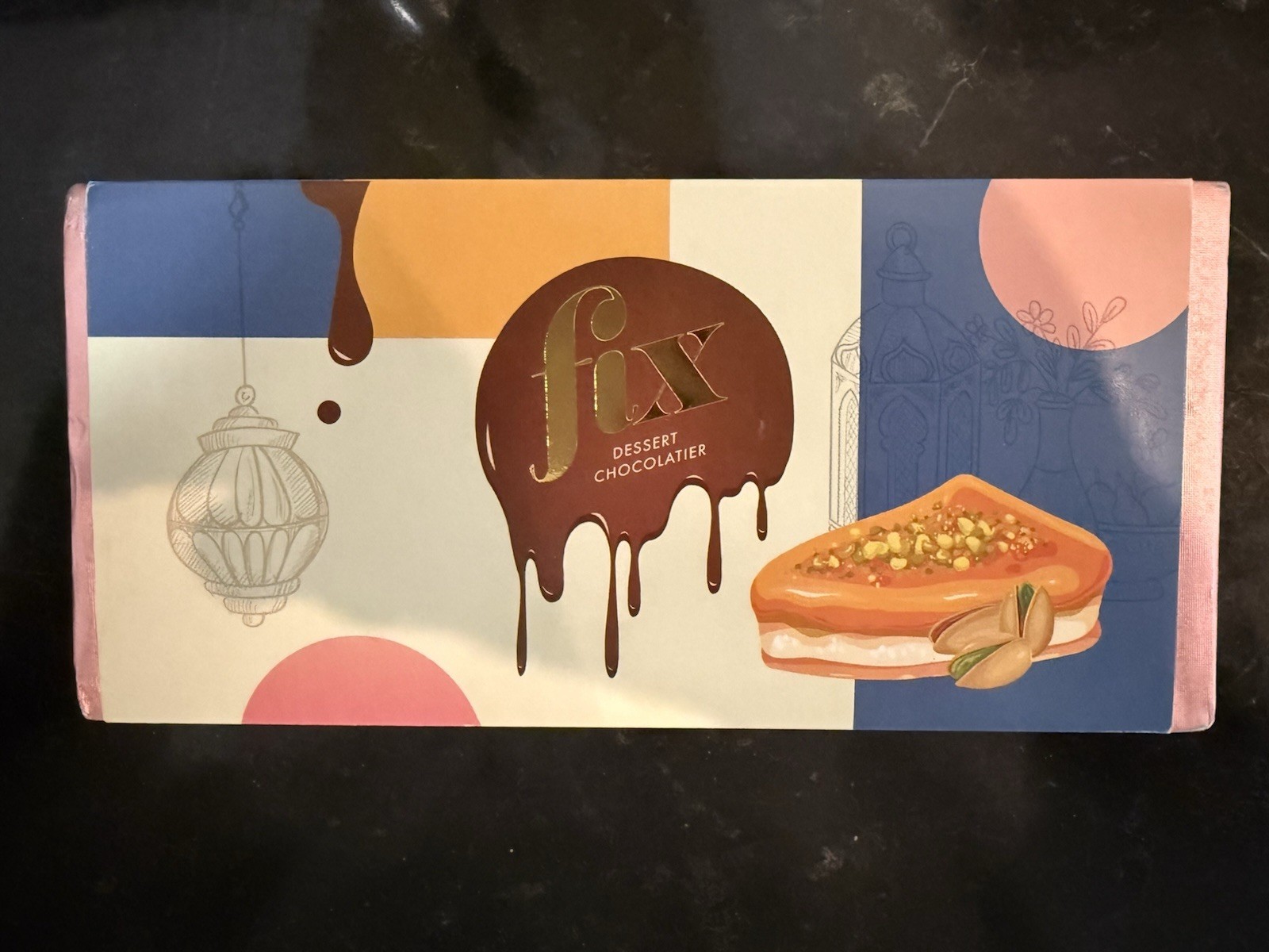 fixx Milk Chocolate Pistachio & Kunafah 200g Box United Arab Emirates
