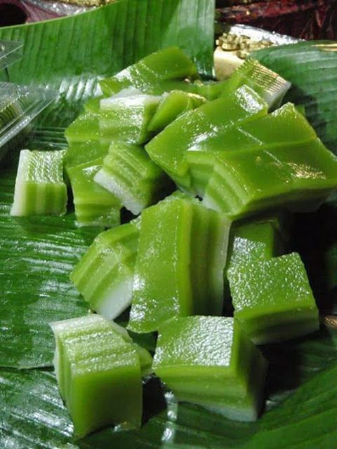 100% Natural Ground Pandan Powder by Nguan Soon 20 g / 0.71 oz.