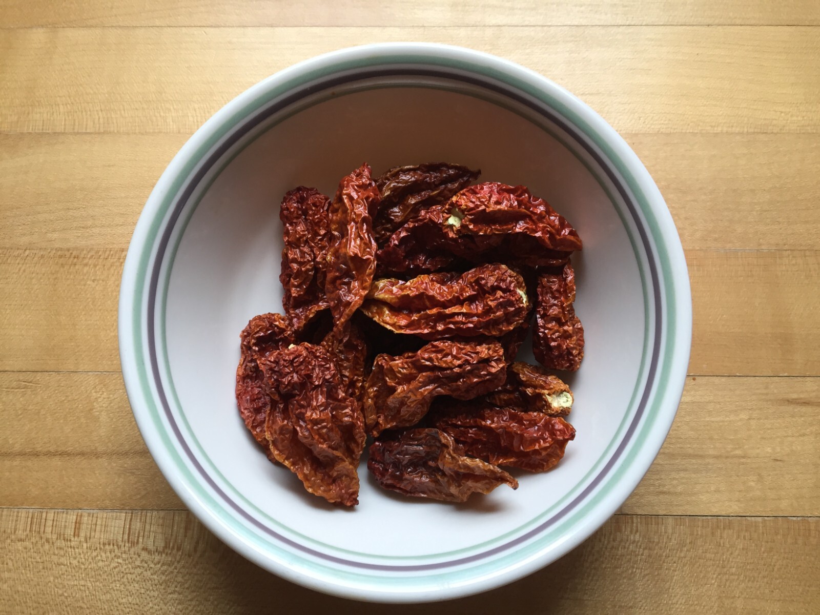 1, 2, OR 4 OZ QUALITY WHOLE DRIED GHOST PEPPERS, PROUDLY GROWN IN THE USA