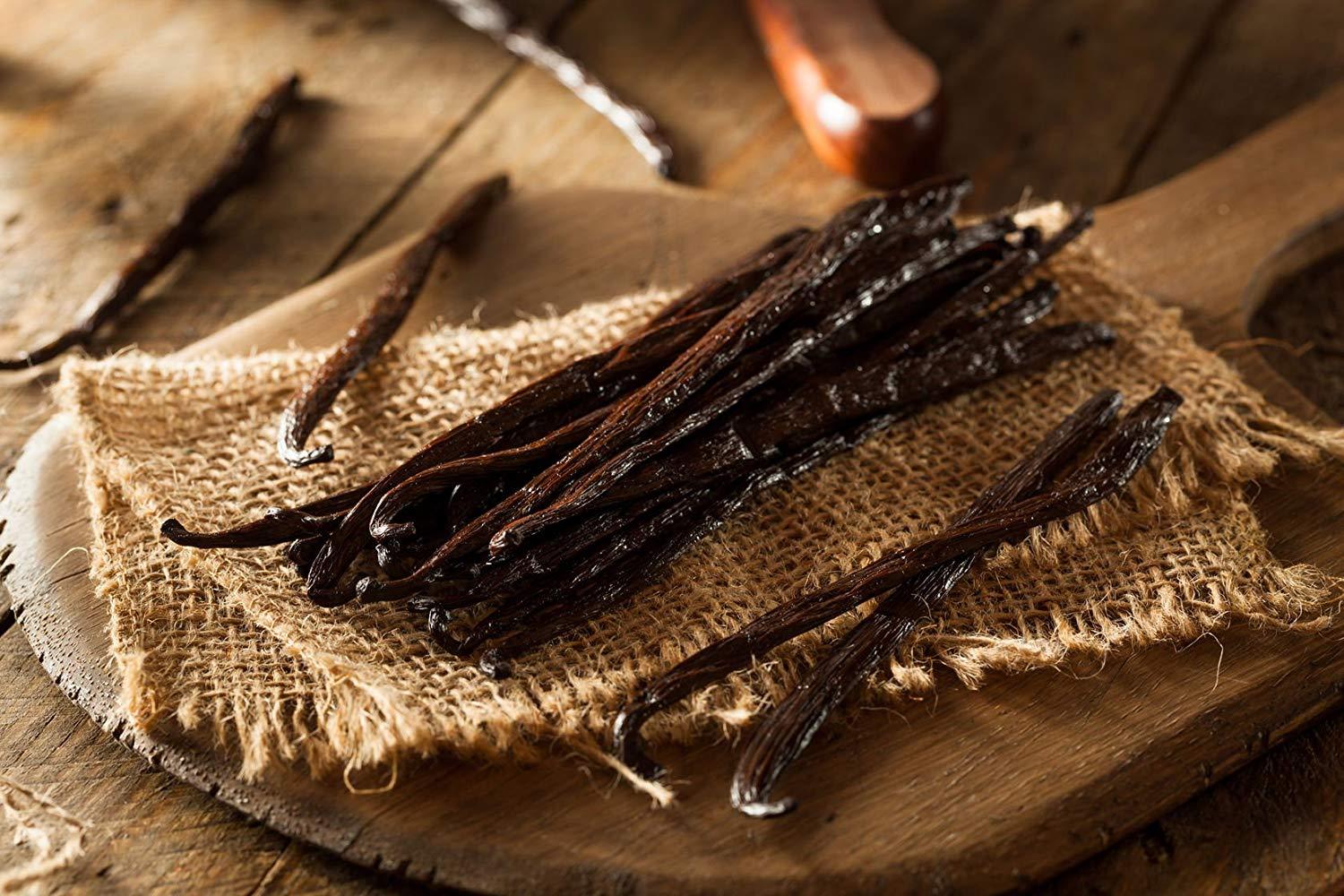 25 ORGANIC Madagascar Gourmet Vanilla Beans Grade A, Whole Beans for Baking