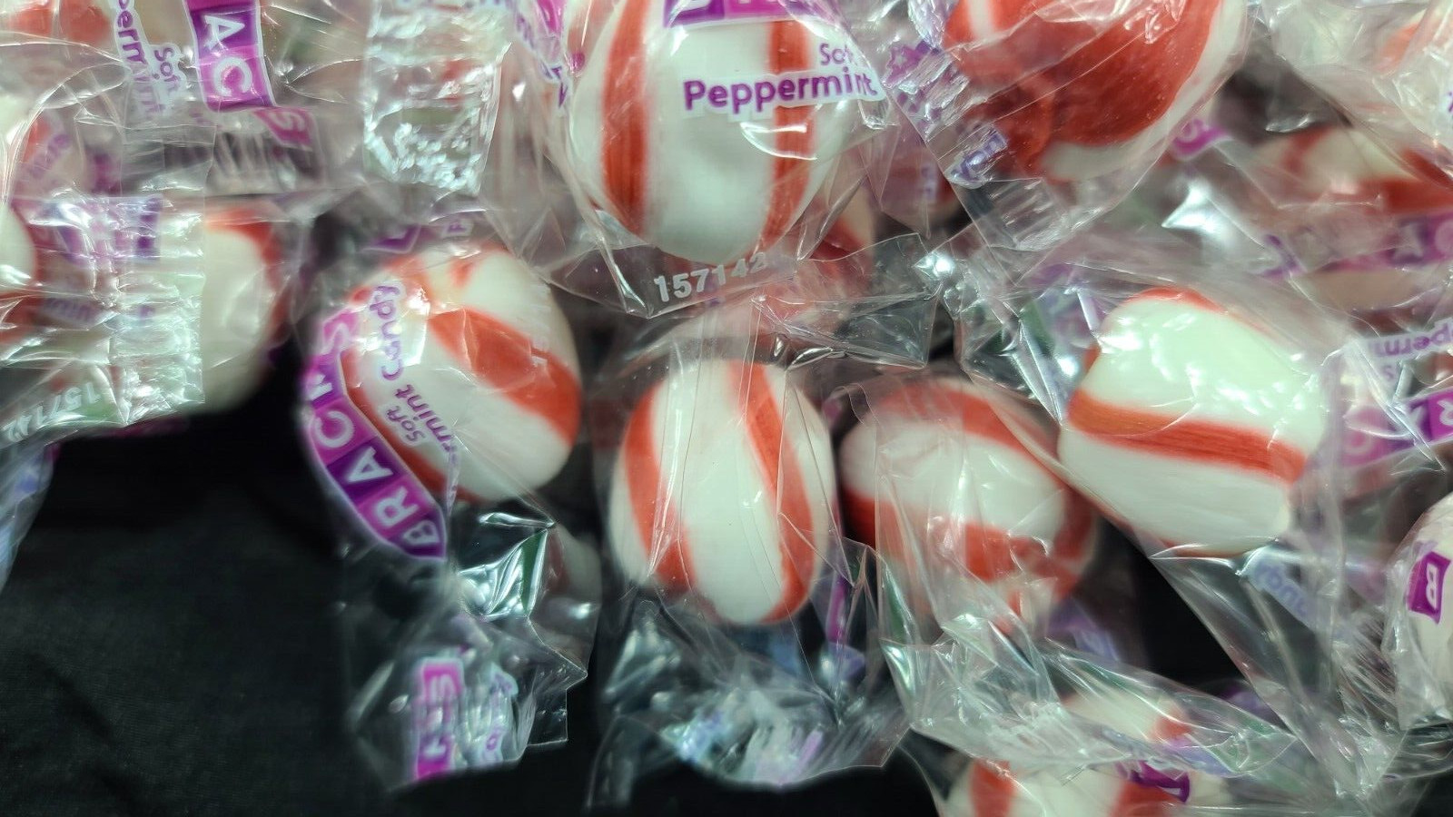 Bob’s Sweet Stripes 8oz ~ soft mint Bobs candy peppermint ~ Half Pound Sweets